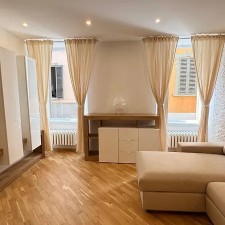 The Three Bs - House Apartment