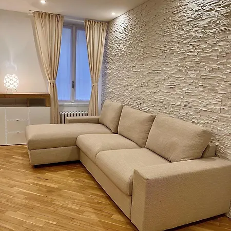 Apartment The Three Bs - House